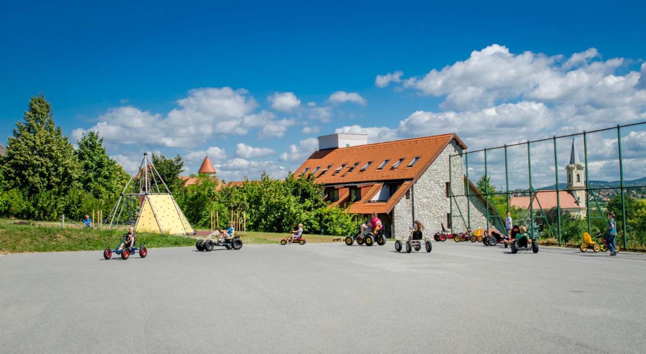 Kolping Family Resort Heviz Exterior photo