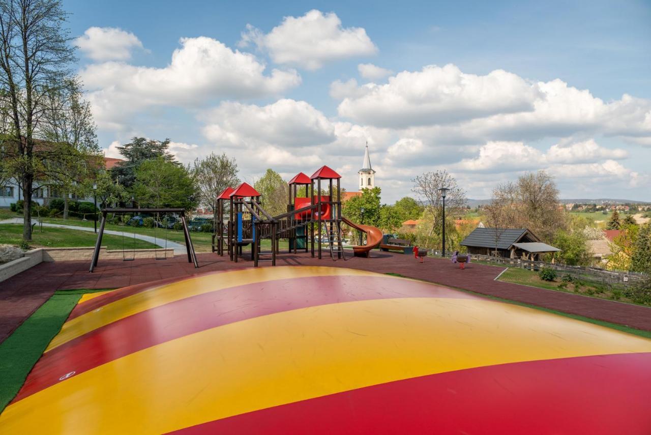 Kolping Family Resort Heviz Exterior photo